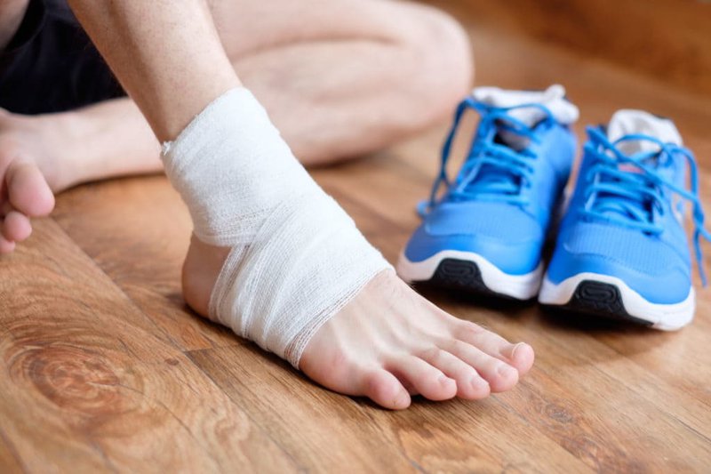 Các bài tập phục hồi chức năng cho mắt cá chân